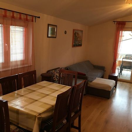 שיבניק Apartment Jole מראה חיצוני תמונה