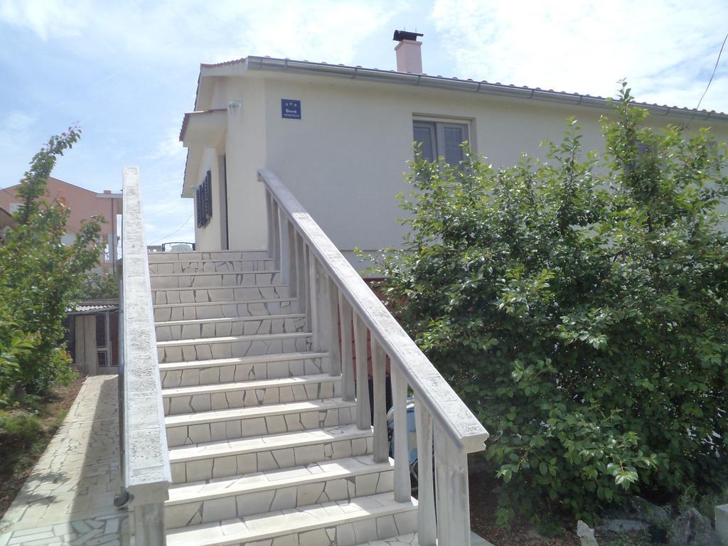 שיבניק Apartment Jole מראה חיצוני תמונה