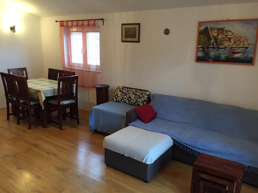שיבניק Apartment Jole מראה חיצוני תמונה