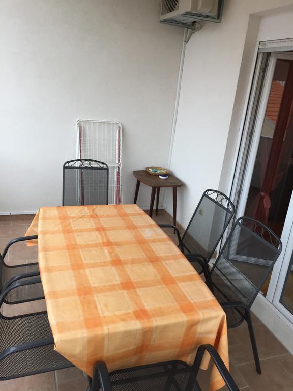 שיבניק Apartment Jole מראה חיצוני תמונה