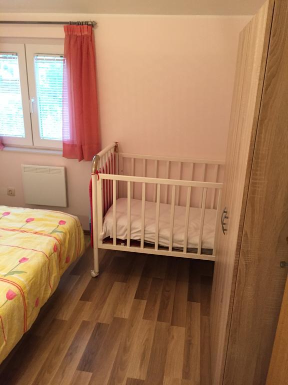 שיבניק Apartment Jole מראה חיצוני תמונה